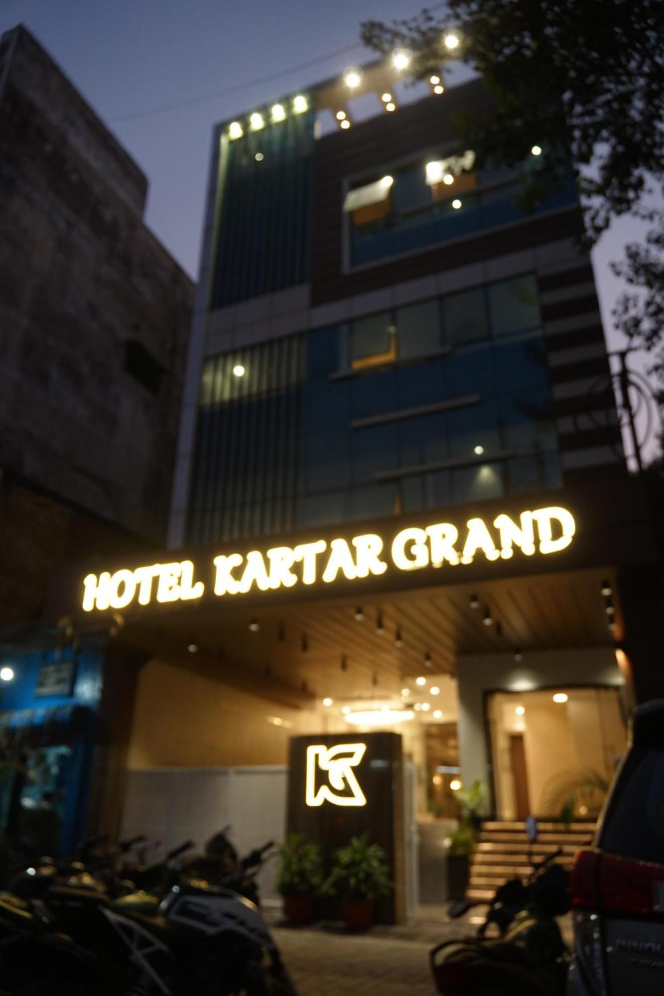 Hotel Kartar Grand 坎普尔 外观 照片