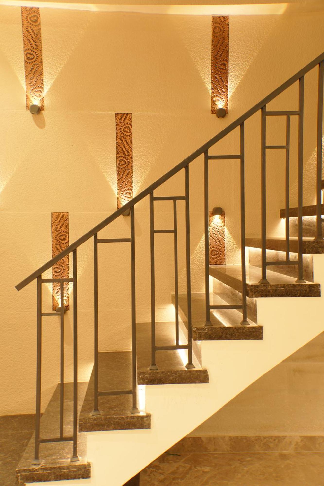 Hotel Kartar Grand 坎普尔 外观 照片