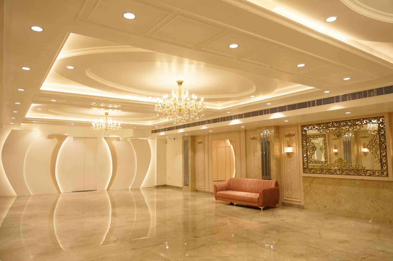 Hotel Kartar Grand 坎普尔 外观 照片